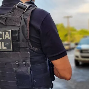 Polícia Civil prende dois suspeitos investigados por homicídio em Teixeira de Freitas