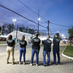 Mais de 100 policiais estão distribuídos pelo Parque de Exposições e entorno para garantir a segurança
