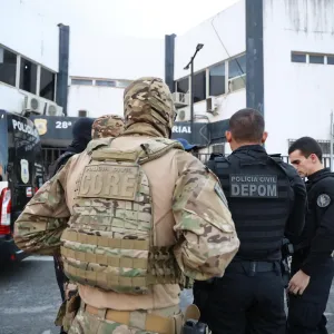 A Ação prendeu seis suspeitos e apreendeu materiais ilícitos