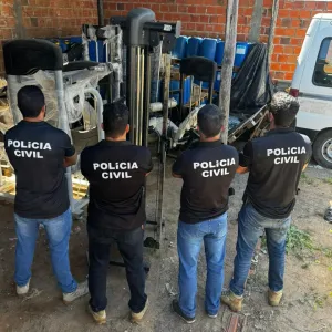 Polícia Civil da Bahia localiza depósito clandestino