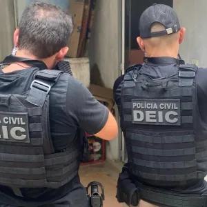Mandado de prisão preventiva foi cumprido por equipes da DERRC no Centro da capital