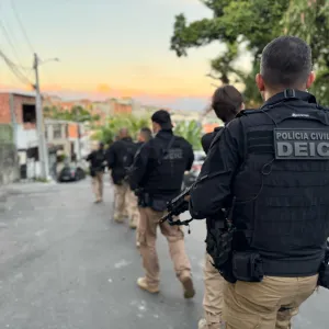 Integrantes de um grupo criminoso de Salvador e mais três municípios são alvos de mandados judiciais