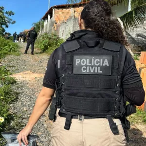 O acusado, que possui extensa ficha criminal, fugiu para o Espírito Santo logo após o crime 