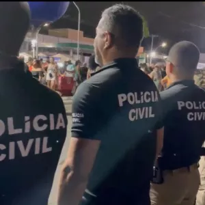 Aparelho avaliado em R$ 7 mil foi esquecido em transporte por aplicativo, cujo motorista se negou a devolver