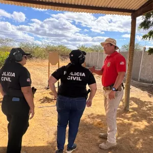 A ação visa capacitar os servidores no uso de dois armamentos