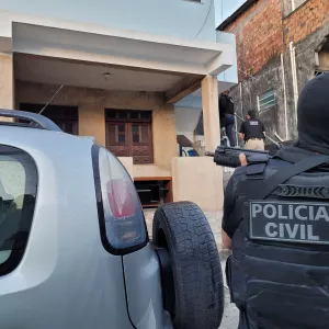 A prisão foi efetuada durante cumprimento de mandado em uma ação conjunta com a Polícia Civil de Santa Catarina 