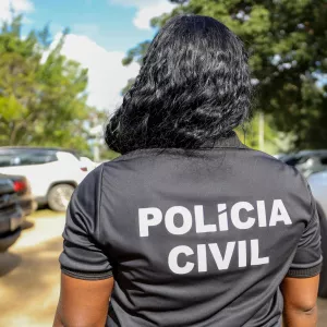 Policiais em diligência