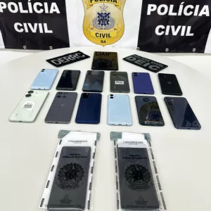 Suspeito é preso com 14 celulares sem comprovação de origem no centro de Salvador