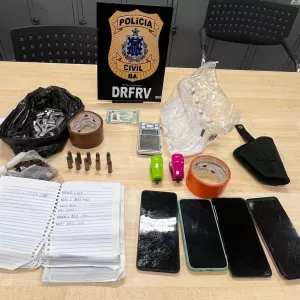 Homem é preso com drogas, munições e celulares na Fazenda Grande do Retiro