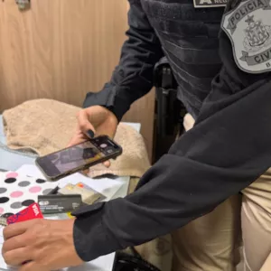 Ex-servidora da Hemoba é presa por desviar mais de meio milhão de reais