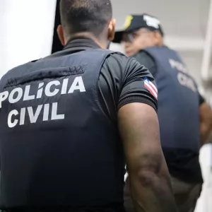 Homem é preso como suspeito de estupro de vulnerável contra a enteada em Ubaitaba