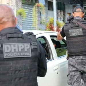 Policiais em ação