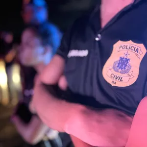 Polícia Civil cumpre mandados de prisão preventiva contra dois investigados por violência doméstica em Juazeiro