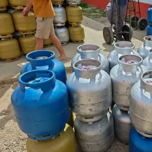 Operação da Polícia Civil em Vitória da Conquista apreende 204 botijões de gás comercializados ilegalmente