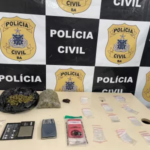 Mulher é presa em flagrante por tráfico de drogas em Santo Antônio de Jesus