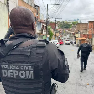 Polícia Civil prende homem por comércio ilegal de medicamentos controlados em Salvador