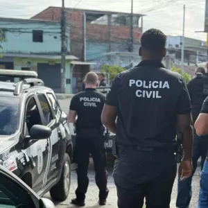 Policiais em diligência