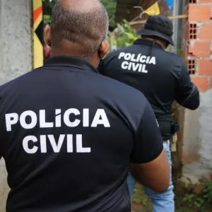 Polícia 