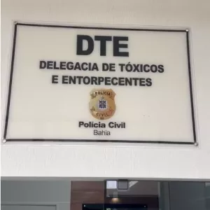 Dois homens são presos em flagrante, investigados por tráfico de drogas em Vitória da Conquista