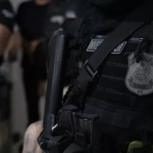 Polícia