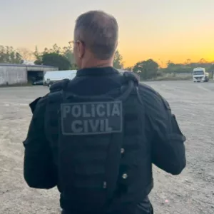 Polícia