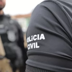 Policial 