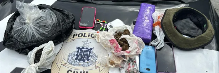 Os três homens acusados de tráfico de drogas e assalto à mão armada confessaram os crimes