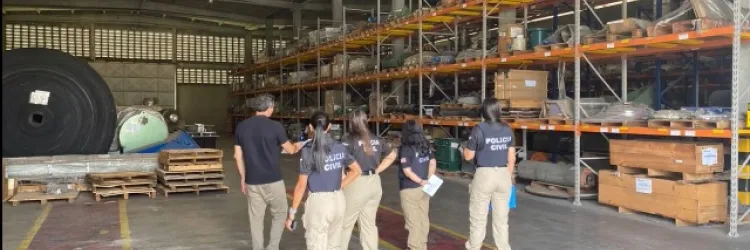 Policiais em operação