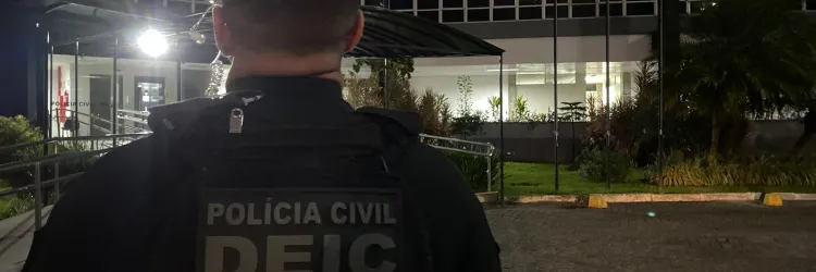 Policial do DEIC no Complexo 3D