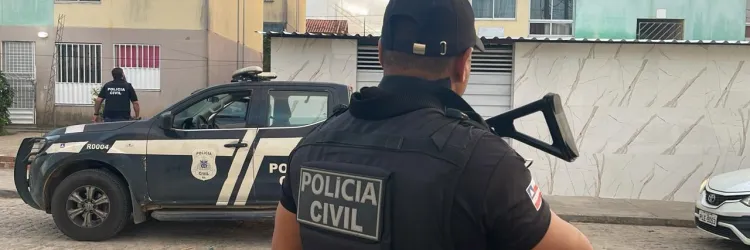 Ele ateou fogo na casa em que estava com a companheira