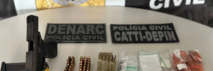 Uma pistola 9 mm e 91 munições foram apreendidas 