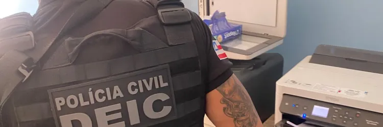 Polícia Civil flagra reprodução ilegal de livros em copiadora de Paripe