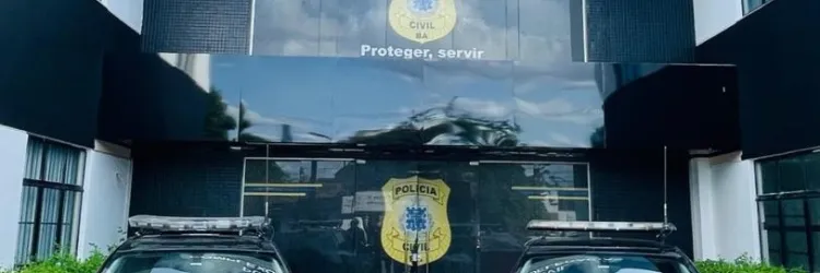 O crime teria sido motivado por vingança. Um terceiro envolvido está sendo procurado