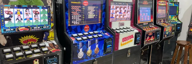 Polícia Civil apreende pescados impróprios, armas de fogo e máquinas caça-níqueis durante operação em feiras de Salvador