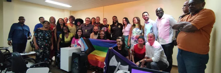 Policiais em palestra