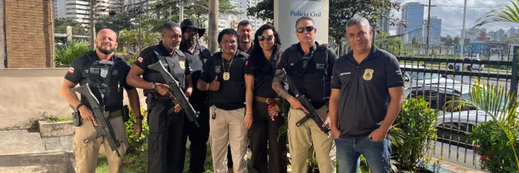 Policiais da 16ª DT