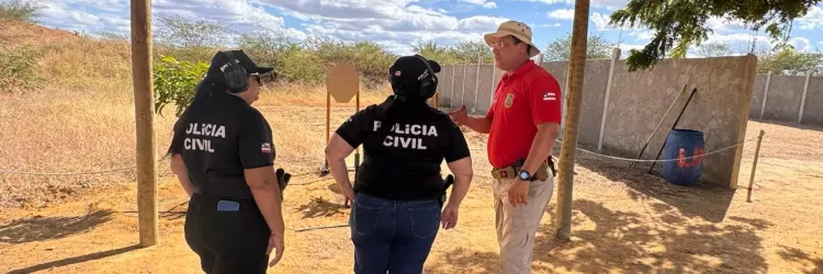 A ação visa capacitar os servidores no uso de dois armamentos