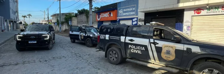 Policiais em diligência
