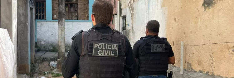 Suspeito invadiu a casa da ex-companheira, agrediu a vítima e danificou o celular dela 