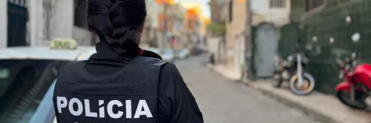 Polícia 