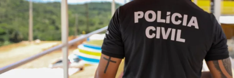 Polícia Civil cumpre mandado de prisão contra investigado por tráfico em Candeias