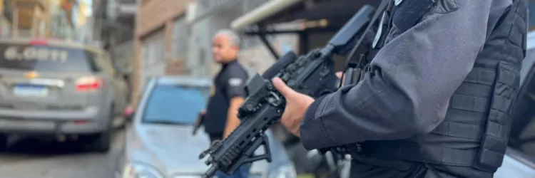 Idoso é preso por estupro de vulnerável contra a neta em Lauro de Freitas