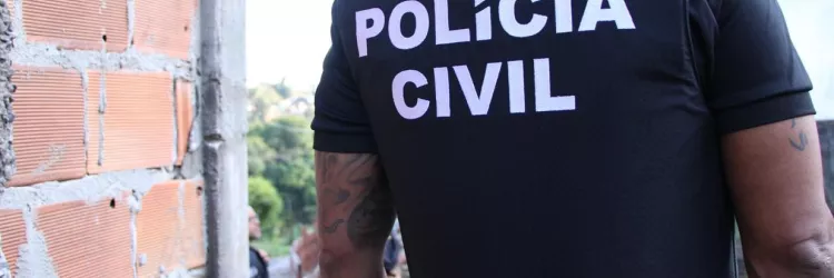 O homem estava foragido há mais de dez anos e foi localizado na rodoviária da cidade