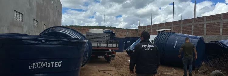 Caixas d'águas apreendidas