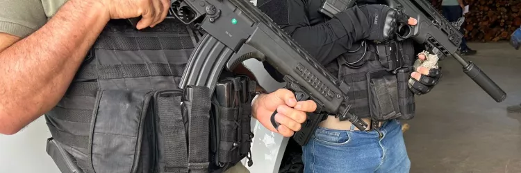 Policiais em diligência