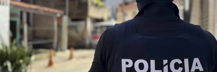 Policial 