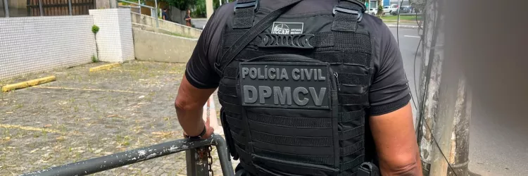 POLICIAL