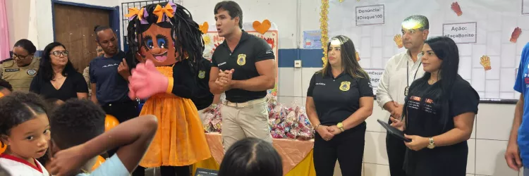Polícia Civil na escola