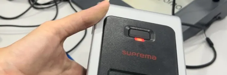 Identificação pelas impressões digitais