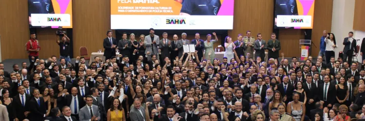 Formatura de novos peritos 